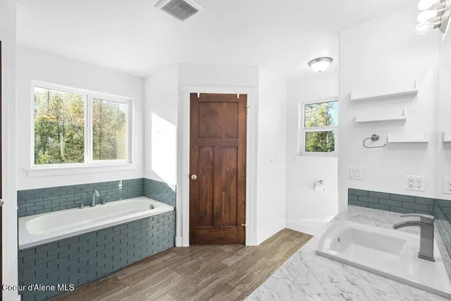 $649,000 | 202 Silver Saddle Court, Pinehurst, ID 83850