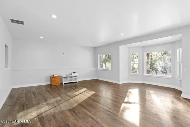 $649,000 | 202 Silver Saddle Court, Pinehurst, ID 83850