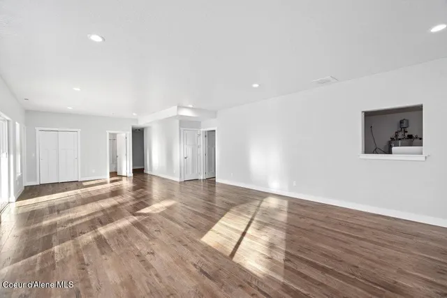 $649,000 | 202 Silver Saddle Court, Pinehurst, ID 83850