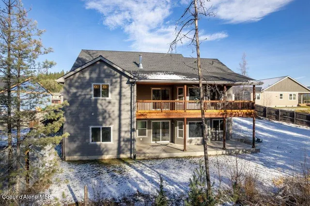 $649,000 | 202 Silver Saddle Court, Pinehurst, ID 83850