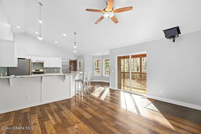 $649,000 | 202 Silver Saddle Court, Pinehurst, ID 83850