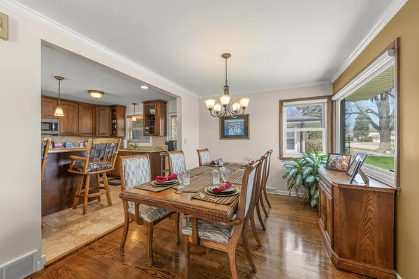 $425,000 | 2926 Mayfair Avenue, Westchester, IL 60154