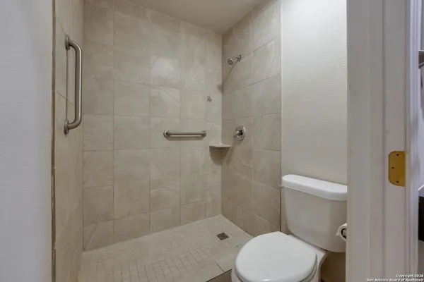 $1,499 | 709 Meadow Arbor Lane, Universal City, TX 78148