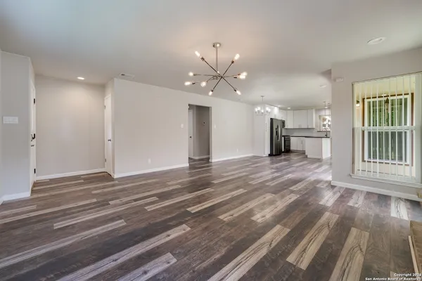 $1,499 | 709 Meadow Arbor Lane, Universal City, TX 78148