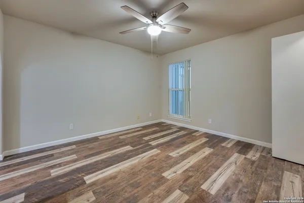 $1,499 | 709 Meadow Arbor Lane, Universal City, TX 78148