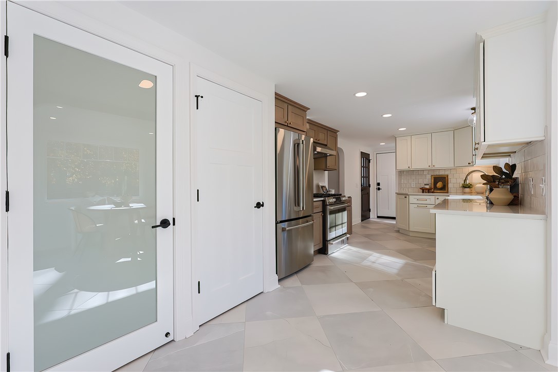 151 Timberline Road Warwick, RI 02886 - Photo 15 of 40