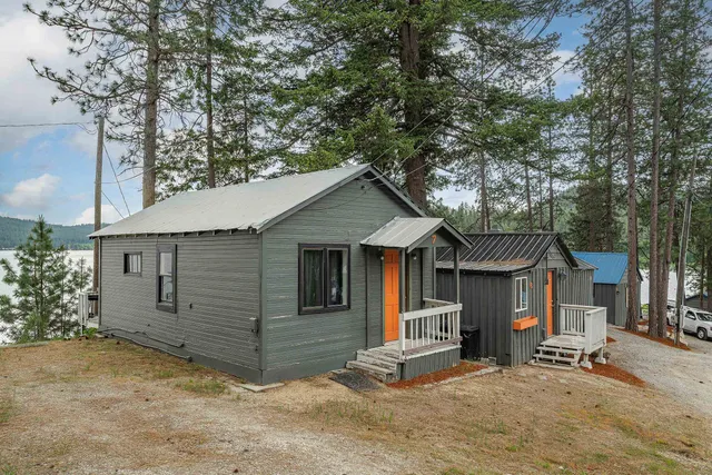 $2,500,000 | 41987 Shore Acres Road, Loon Lake, WA 99148