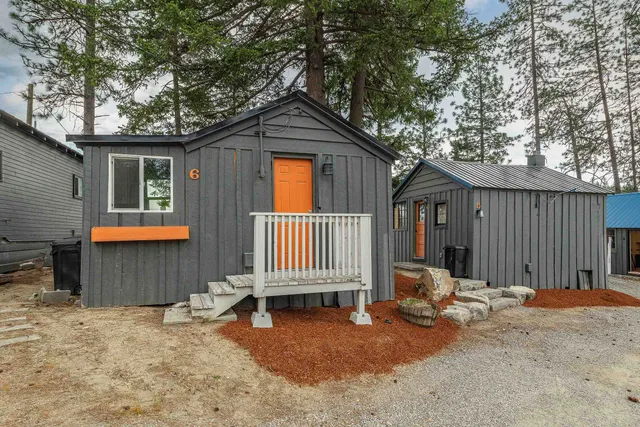 $2,500,000 | 41987 Shore Acres Road, Loon Lake, WA 99148