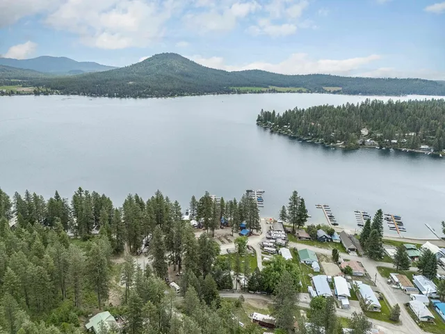 $2,500,000 | 41987 Shore Acres Road, Loon Lake, WA 99148
