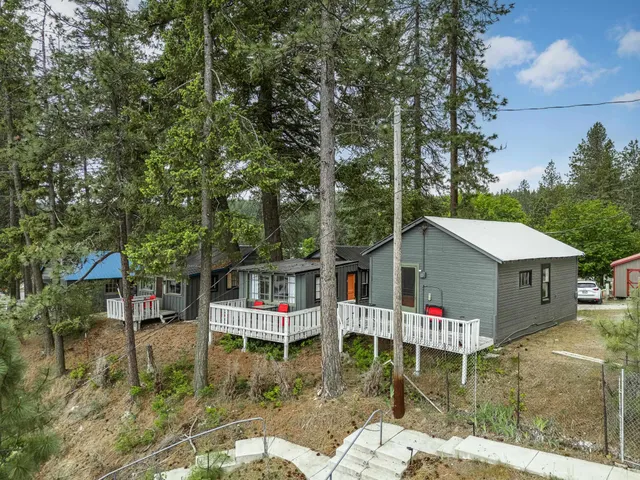 $2,500,000 | 41987 Shore Acres Road, Loon Lake, WA 99148