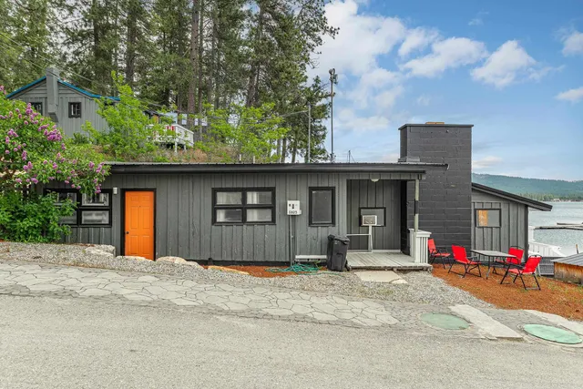 $2,500,000 | 41987 Shore Acres Road, Loon Lake, WA 99148