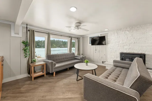 $2,500,000 | 41987 Shore Acres Road, Loon Lake, WA 99148