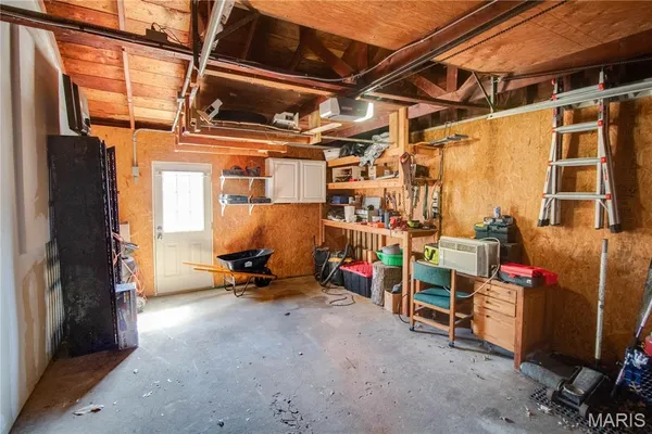 $155,000 | 660 Burroughs Avenue, Collinsville, IL 62234
