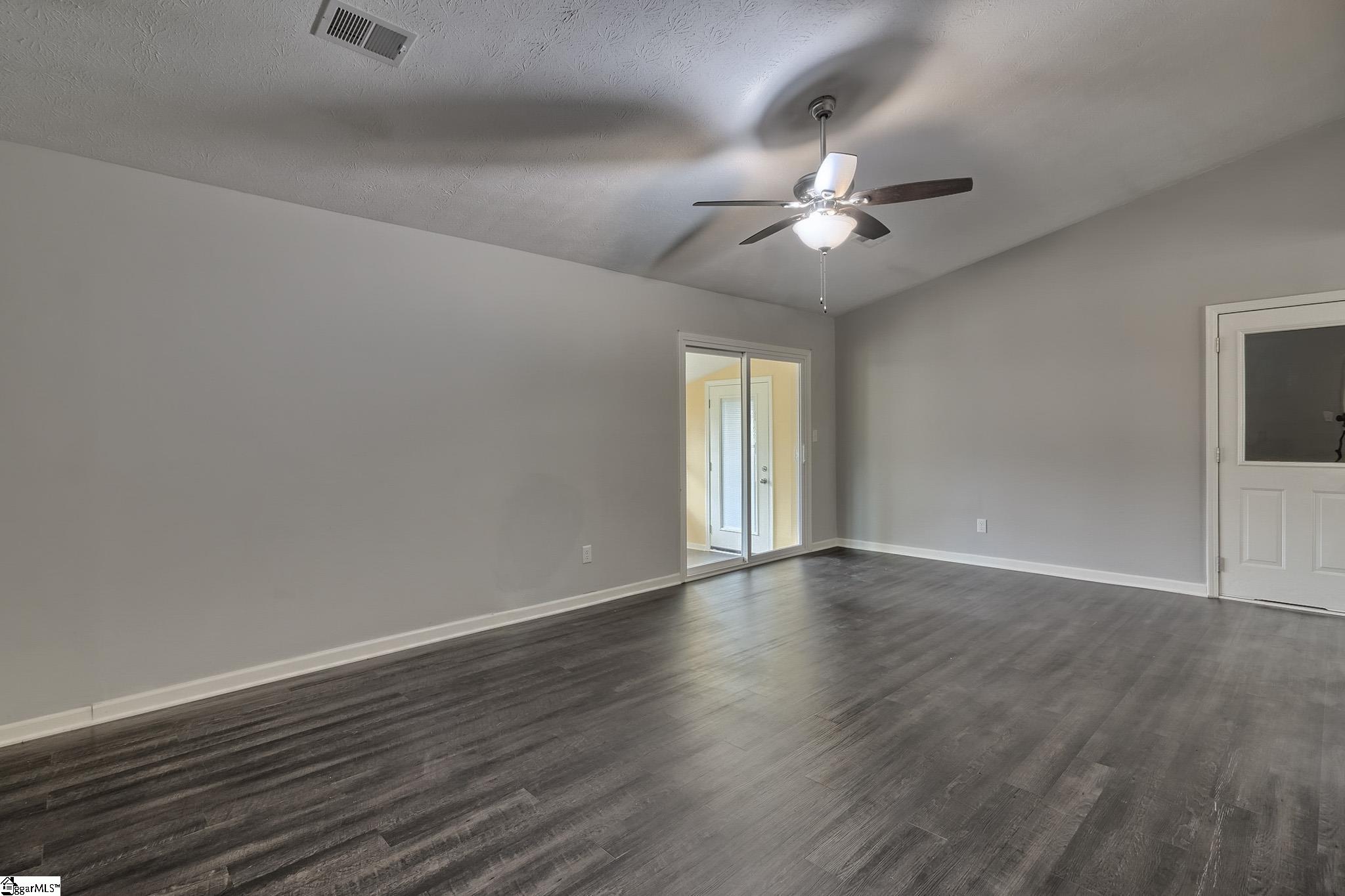 122 Apollo Avenue Greer, SC 29651 - Photo 8 of 24 Gallery Image 8