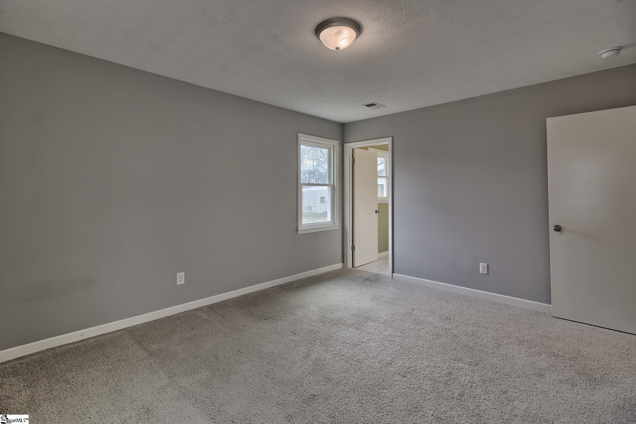 122 Apollo Avenue Greer, SC 29651 - Photo 10 of 24 Gallery Image 10