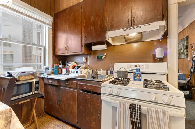 $725,000 | 553 34th Street, Oakland, CA 94609