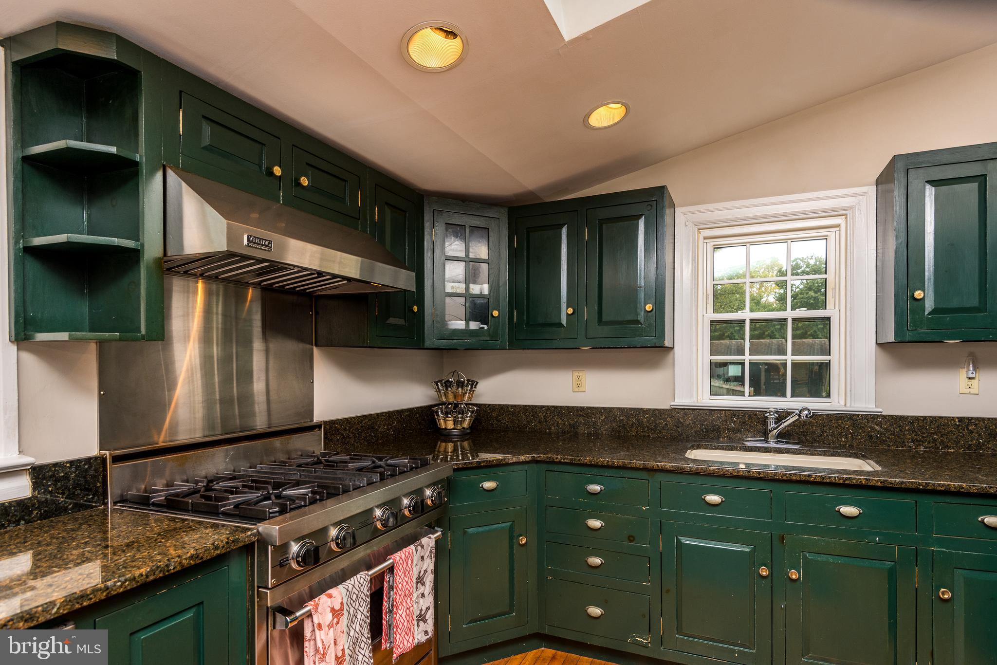 3264 Durham Road Doylestown, PA 18902 - Photo 22 of 37 Kitchen