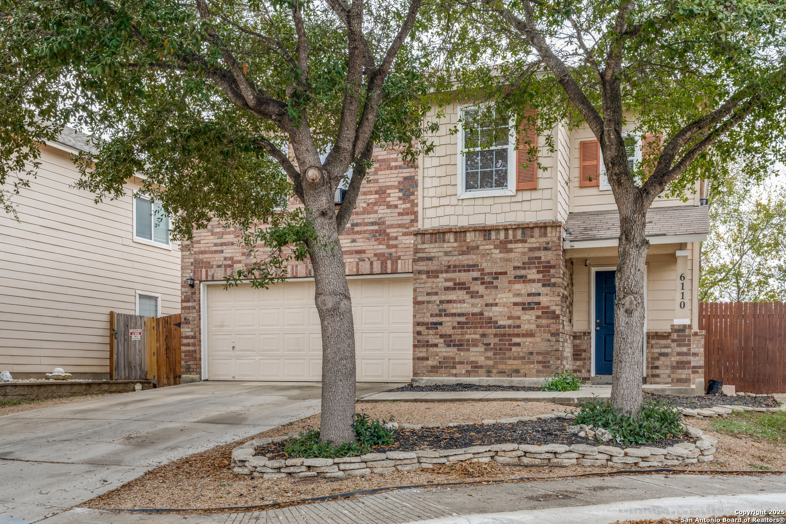 6110 Outlook Ridge San Antonio, TX 78233 - Photo 2 of 15