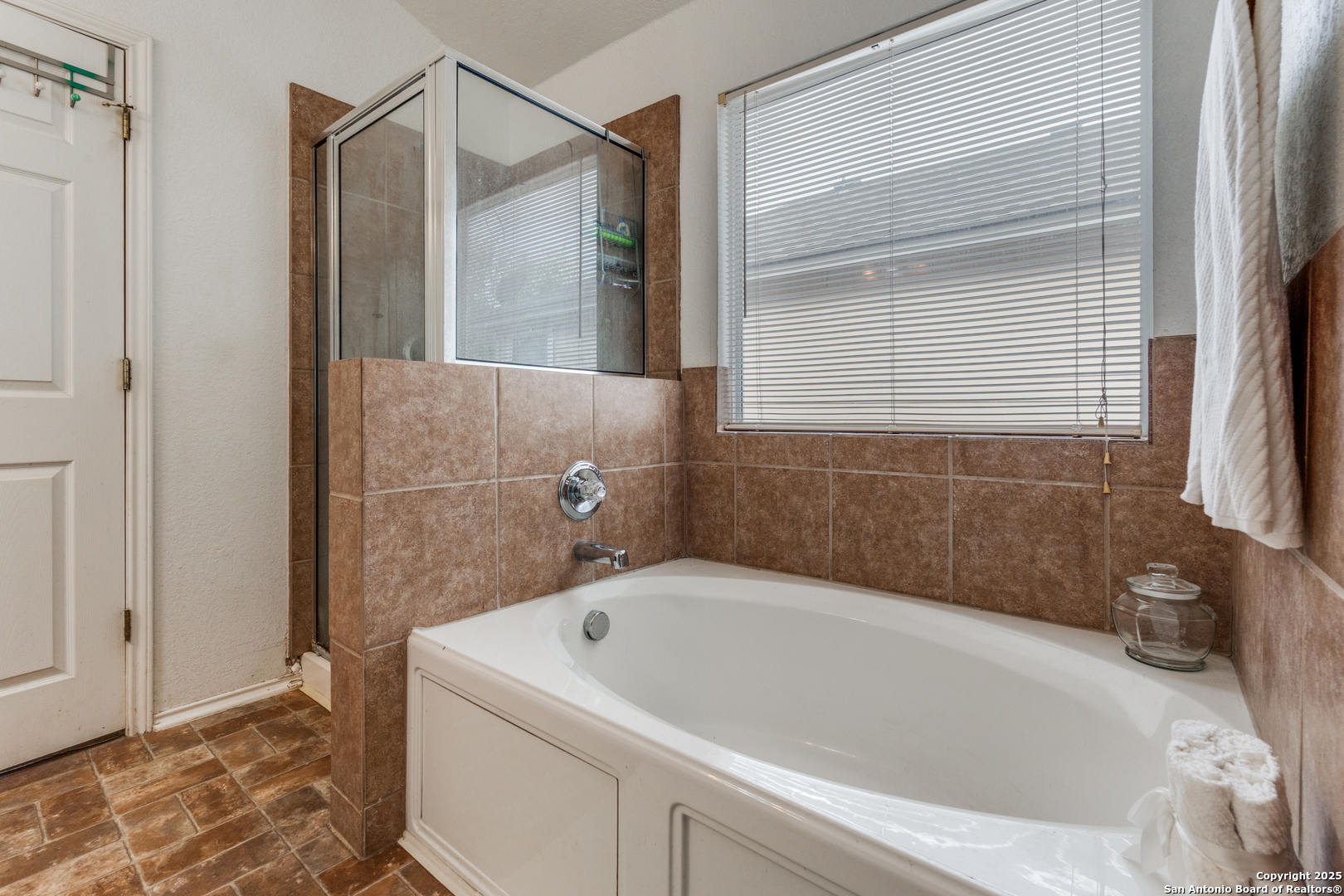 6110 Outlook Ridge San Antonio, TX 78233 - Photo 10 of 15