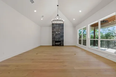 $524,900 | 300 Bedford Drive, Spicewood, TX 78669