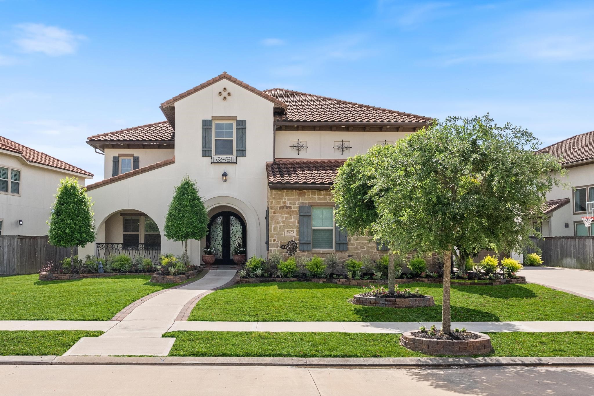 5403 Rouchel Brook Lane Sugar Land, TX 77479 - Photo 31 of 42 Your dream home awaits your arrival!