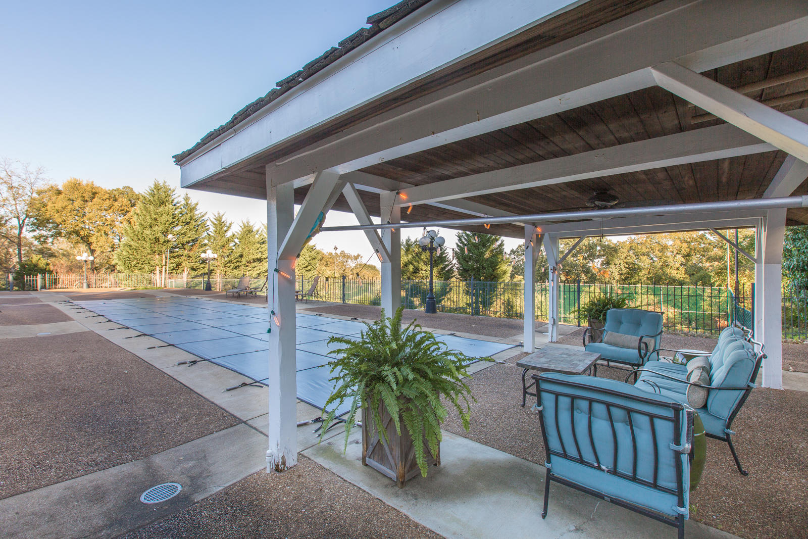 72 North Crest Road Chattanooga, TN 37404 - Photo 48 of 53 Pool