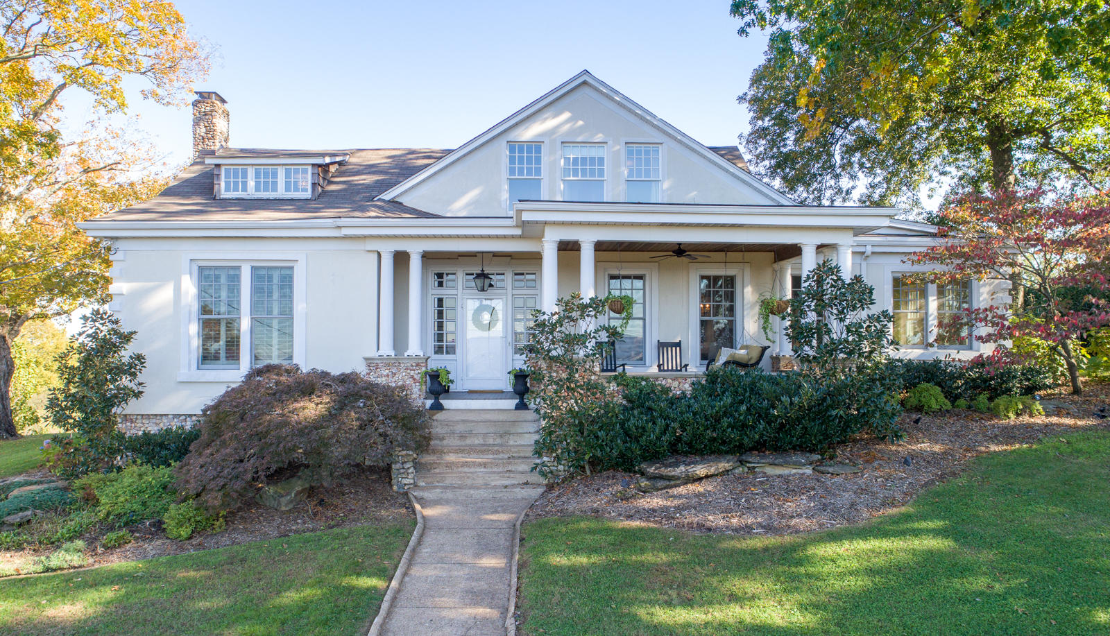 72 North Crest Road Chattanooga, TN 37404 - Photo 52 of 53 Front Exterior