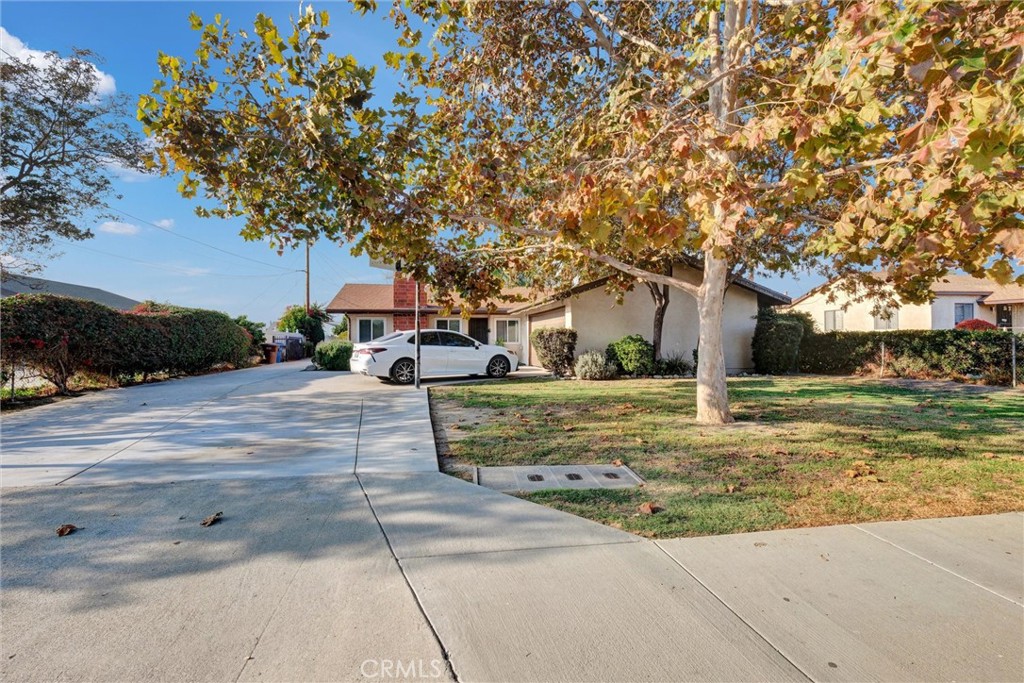 2435 Burkett Road El Monte, CA 91732 - Photo 50 of 52 a view of yard with tree s