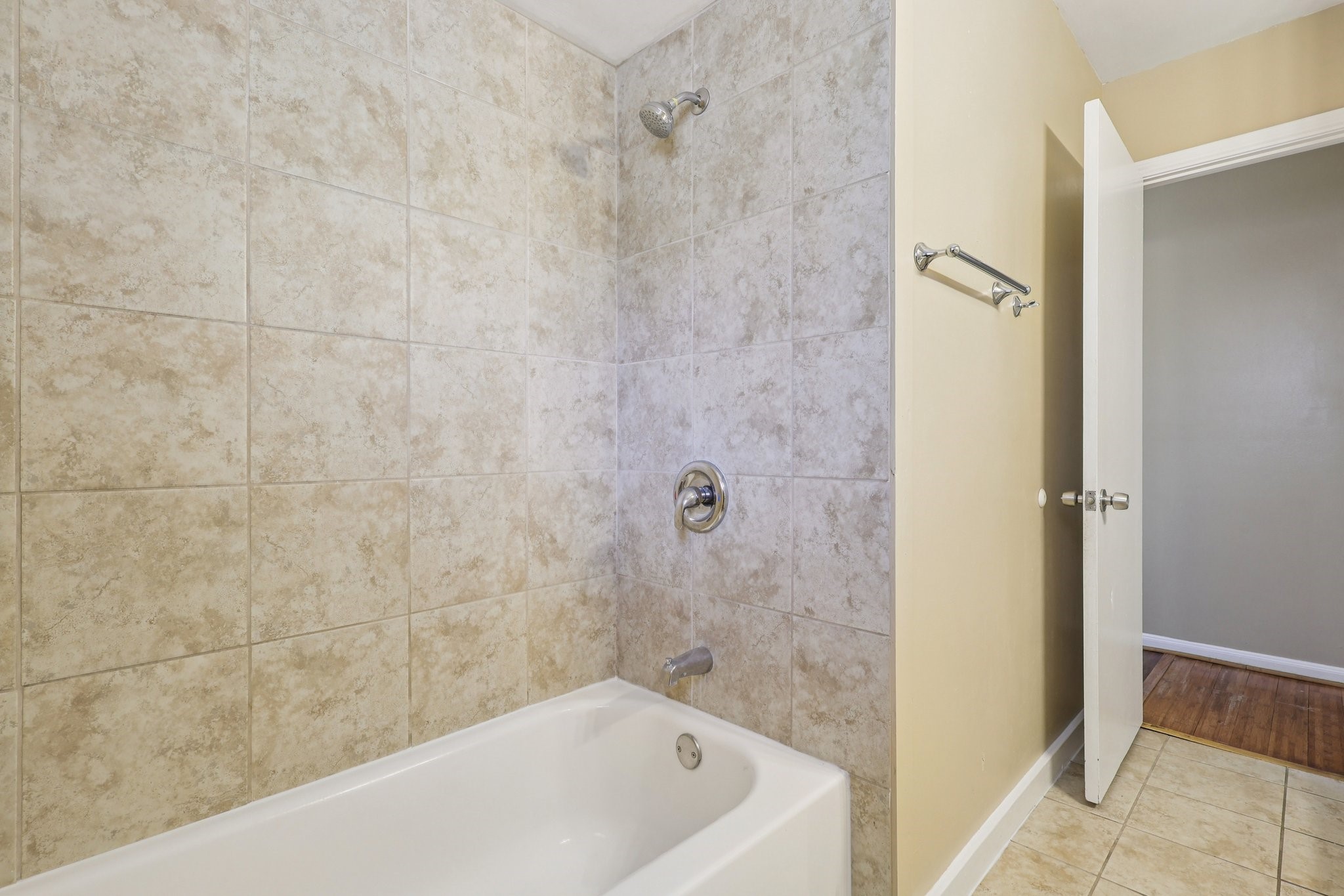 10015 Warwana Road Houston, TX 77080 - Photo 21 of 36