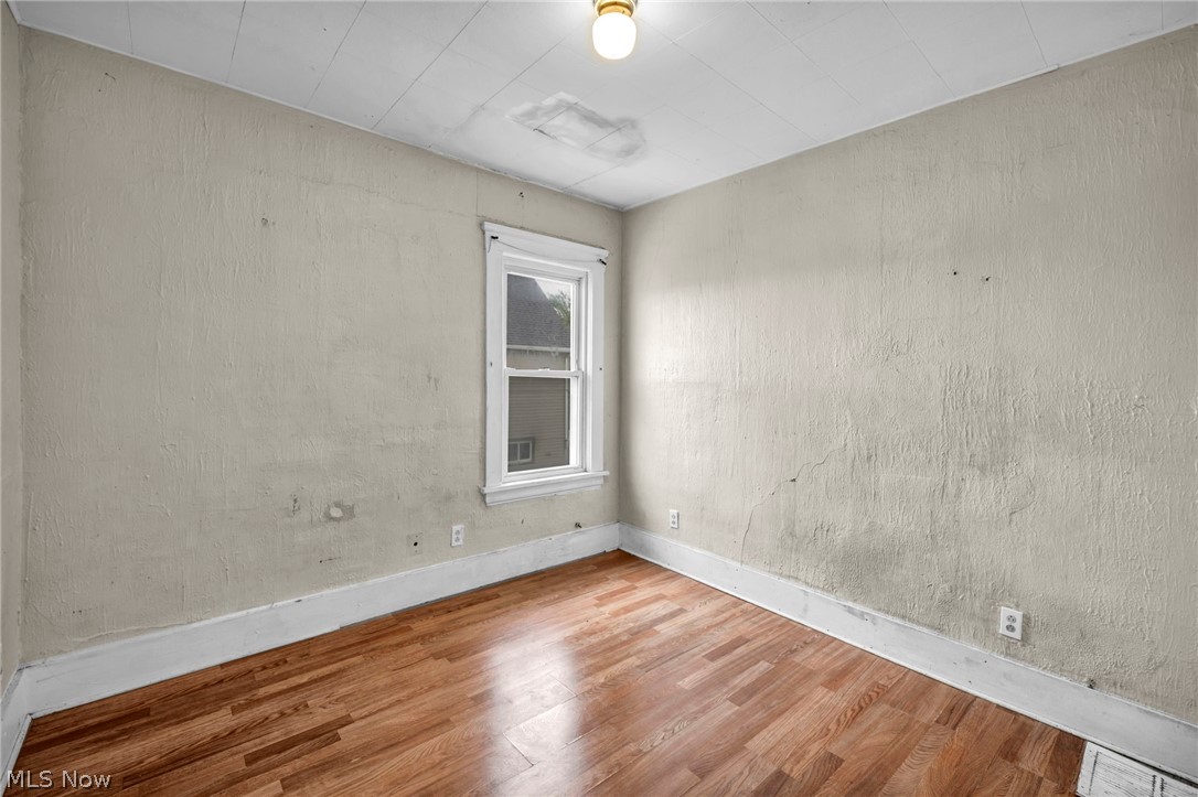 3408 Riverside Avenue Cleveland, OH 44109 - Photo 31 of 40