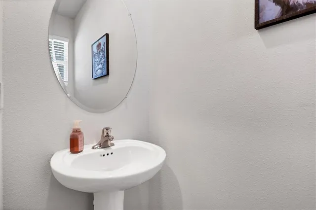 $350,000 | 2862 Newbern Banks Drive, Bradenton, FL 34208