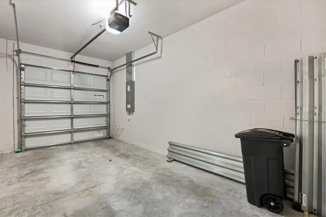 $350,000 | 2862 Newbern Banks Drive, Bradenton, FL 34208