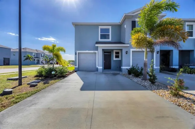 $350,000 | 2862 Newbern Banks Drive, Bradenton, FL 34208