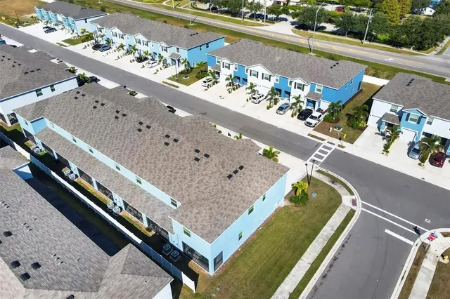 $350,000 | 2862 Newbern Banks Drive, Bradenton, FL 34208