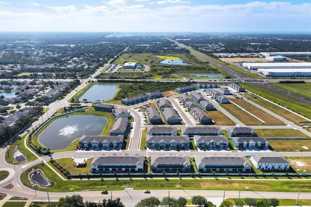 $350,000 | 2862 Newbern Banks Drive, Bradenton, FL 34208