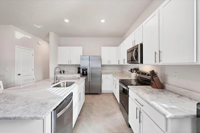 $350,000 | 2862 Newbern Banks Drive, Bradenton, FL 34208