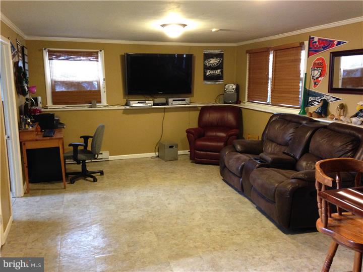 723 Manfield Road Newark, DE 19713 - Photo 11 of 18 Basement - Finished