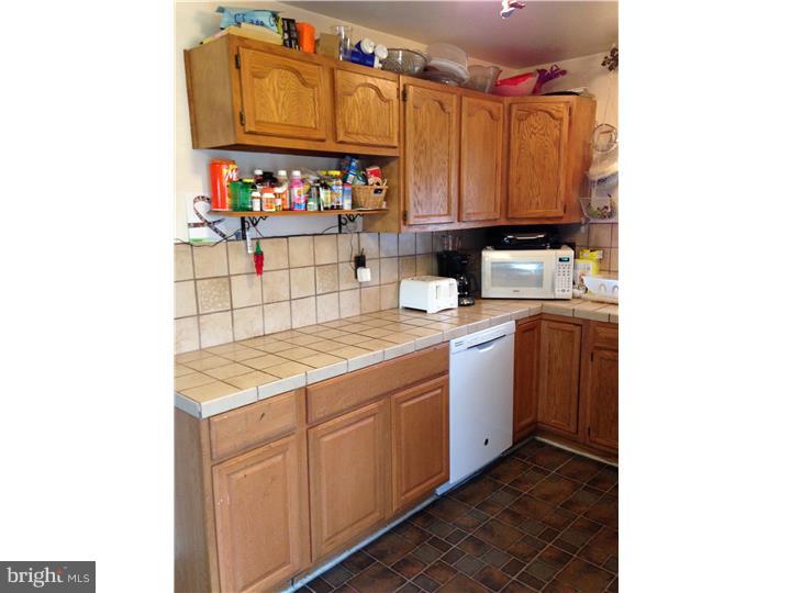 723 Manfield Road Newark, DE 19713 - Photo 4 of 18 Kitchen