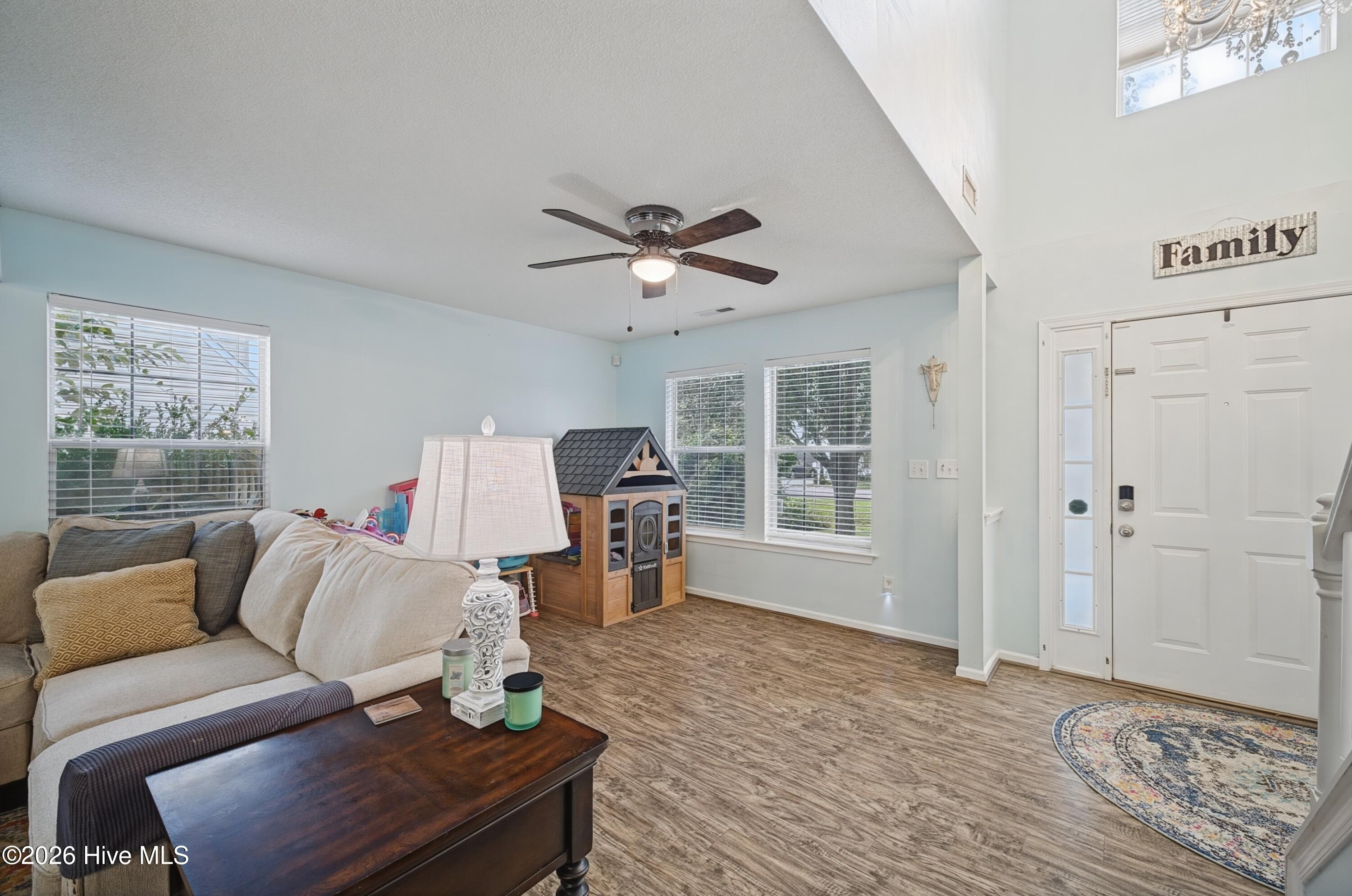 142 Green View Road Moyock, NC 27958 - Photo 7 of 44 Front Living Room