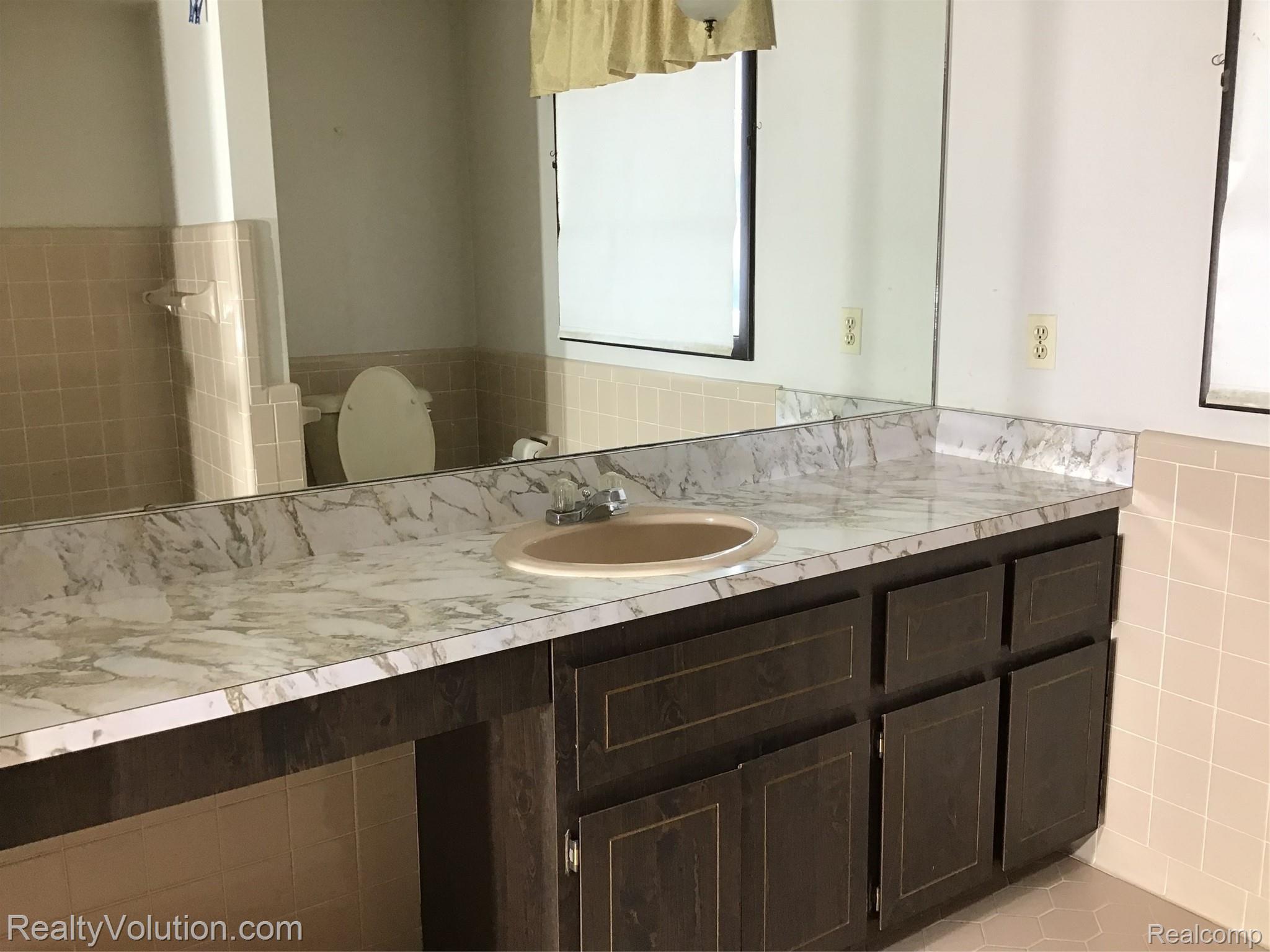 2260 South Lake George Road Metamora, MI 48455 - Photo 21 of 49 3207064A-B4E5-451D-8B11-393B815148C4.jpeg