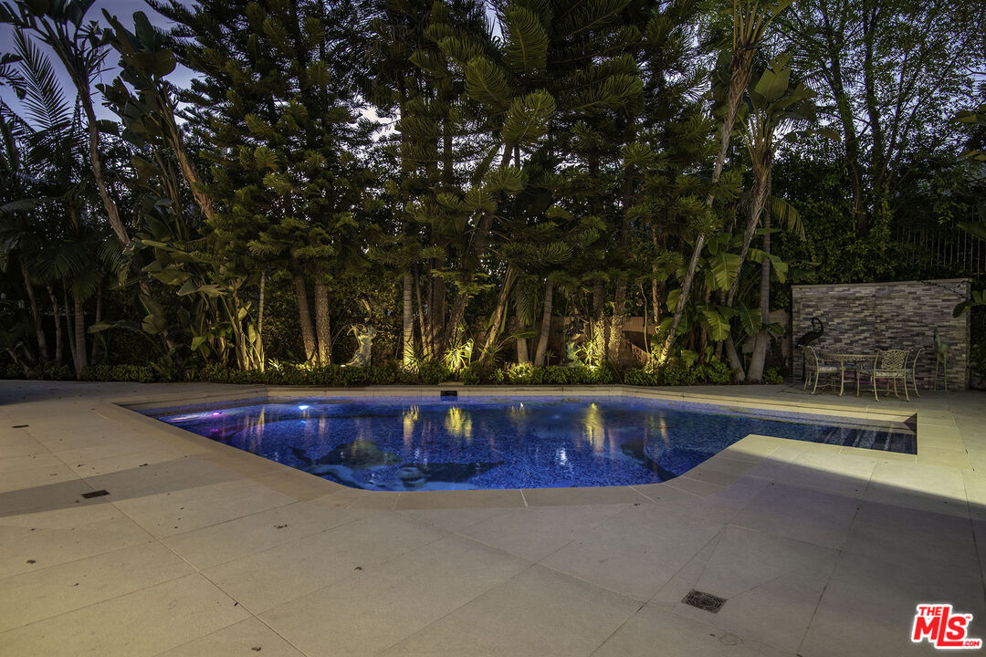 16601 Park Ln Circle Los Angeles, CA 90049 - Photo 59 of 69