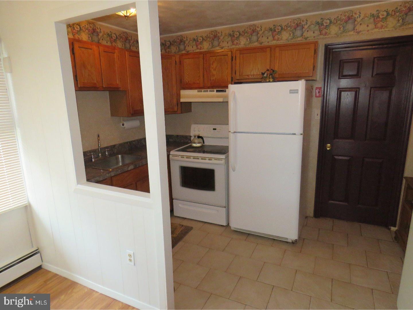 35 Border Rock Road Levittown, PA 19057 - Photo 5 of 10 Gallery Image 5