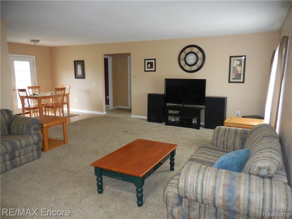 2630 Braidwood Road Memphis, MI 48041 - Photo 7 of 29 DSCN2821.JPG