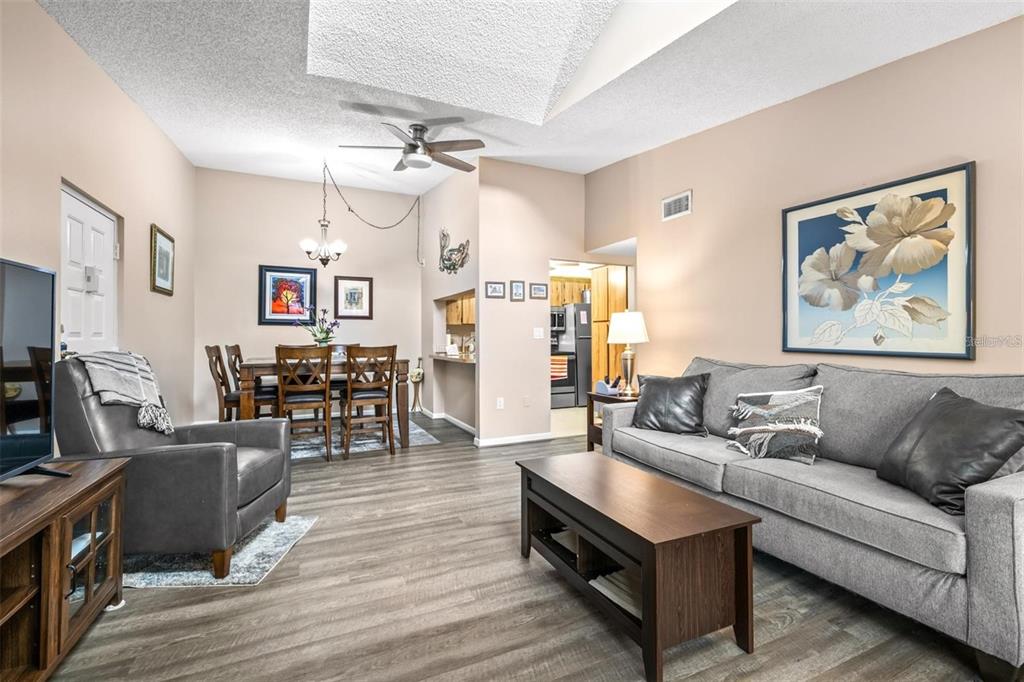 1871 Pine Ridge Way West, Unit H3 Palm Harbor, FL 34684 - Photo 19 of 34