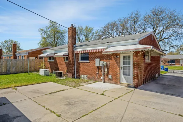 $237,000 | 31036 Palomino Avenue, Warren, MI 48093