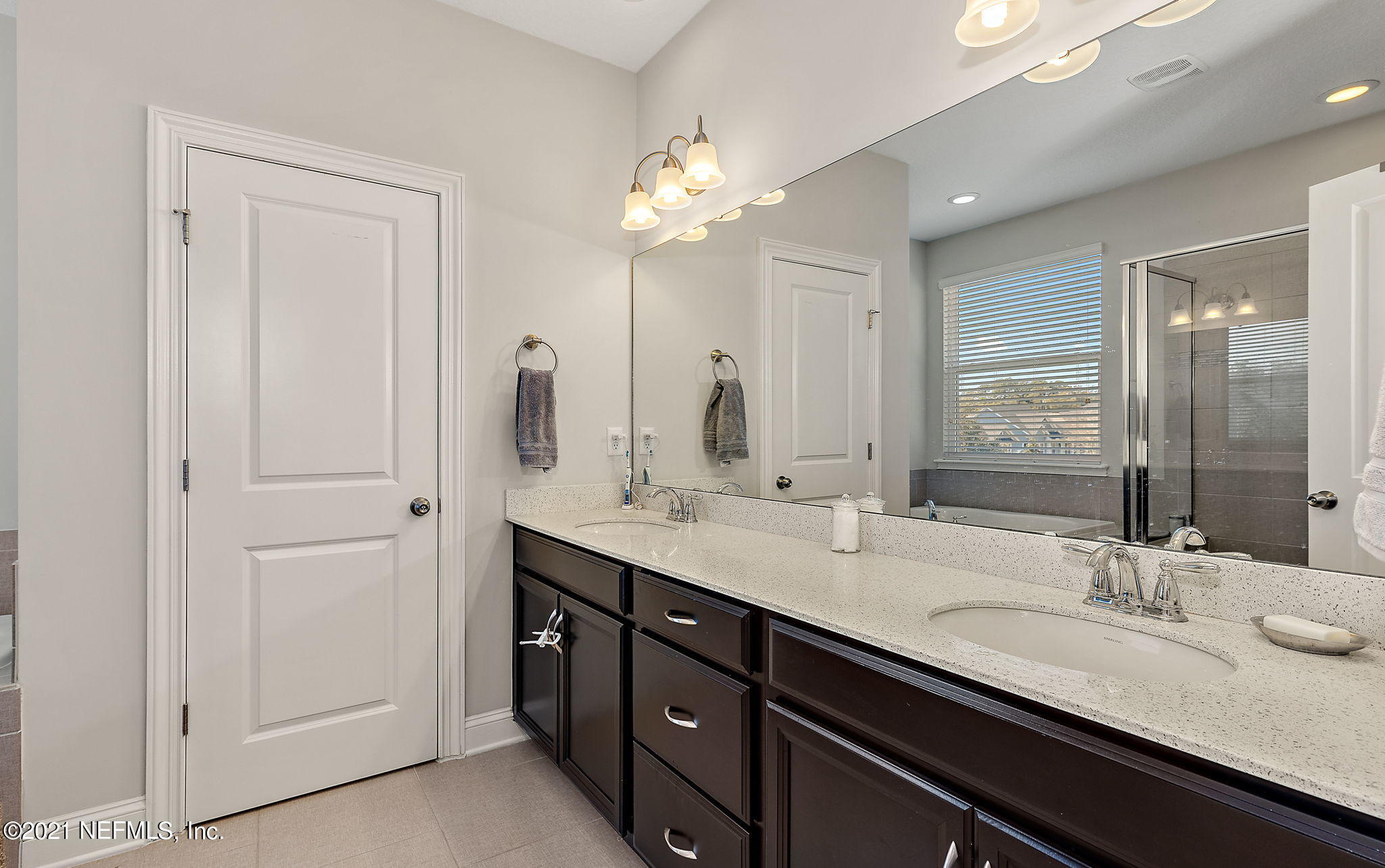 232 Southern Oak Drive Ponte Vedra, FL 32081 - Photo 20 of 34 Master Bathroom