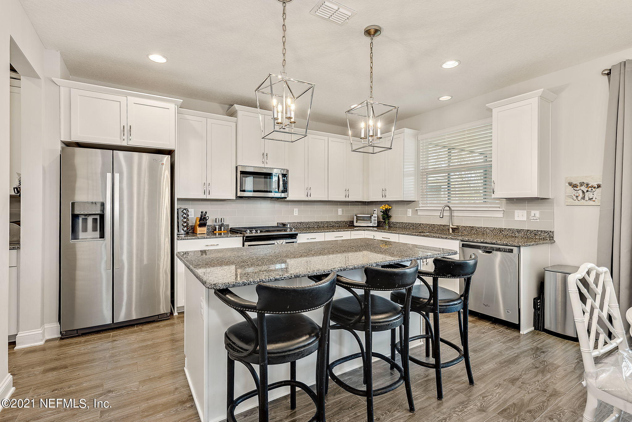 232 Southern Oak Drive Ponte Vedra, FL 32081 - Photo 10 of 34 Spacious Kitchen w/ large island