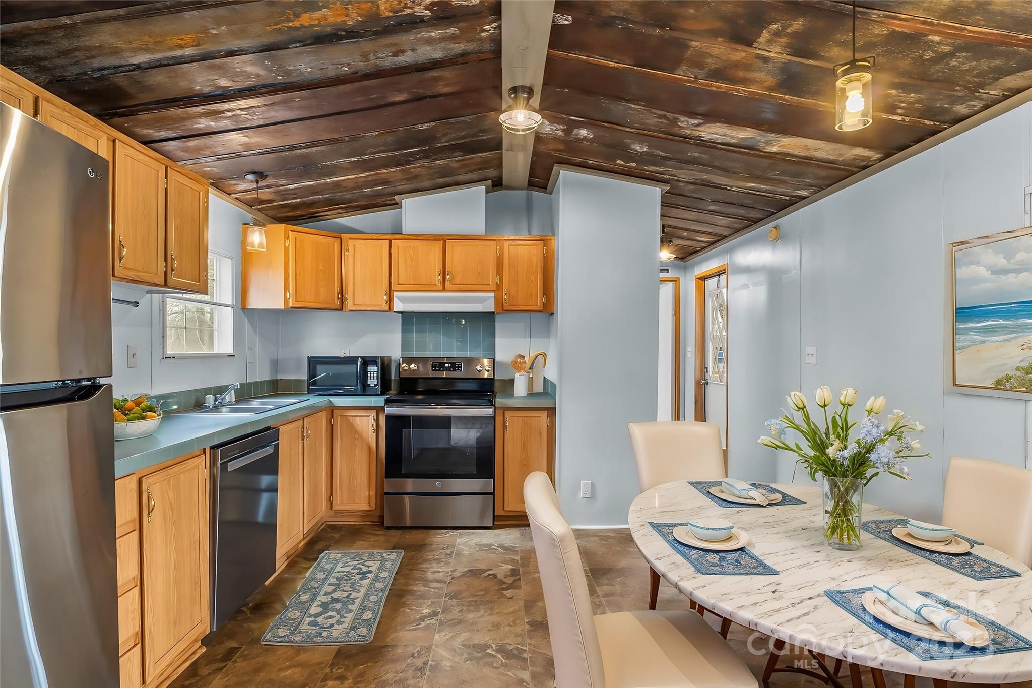 499 Indian Hill Road Olin, NC 28660 - Photo 8 of 43