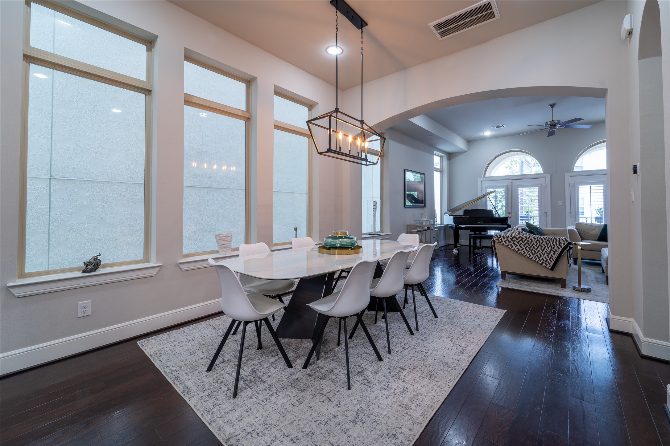 4008 Barnes Street Houston, TX 77007 - Photo 4 of 49