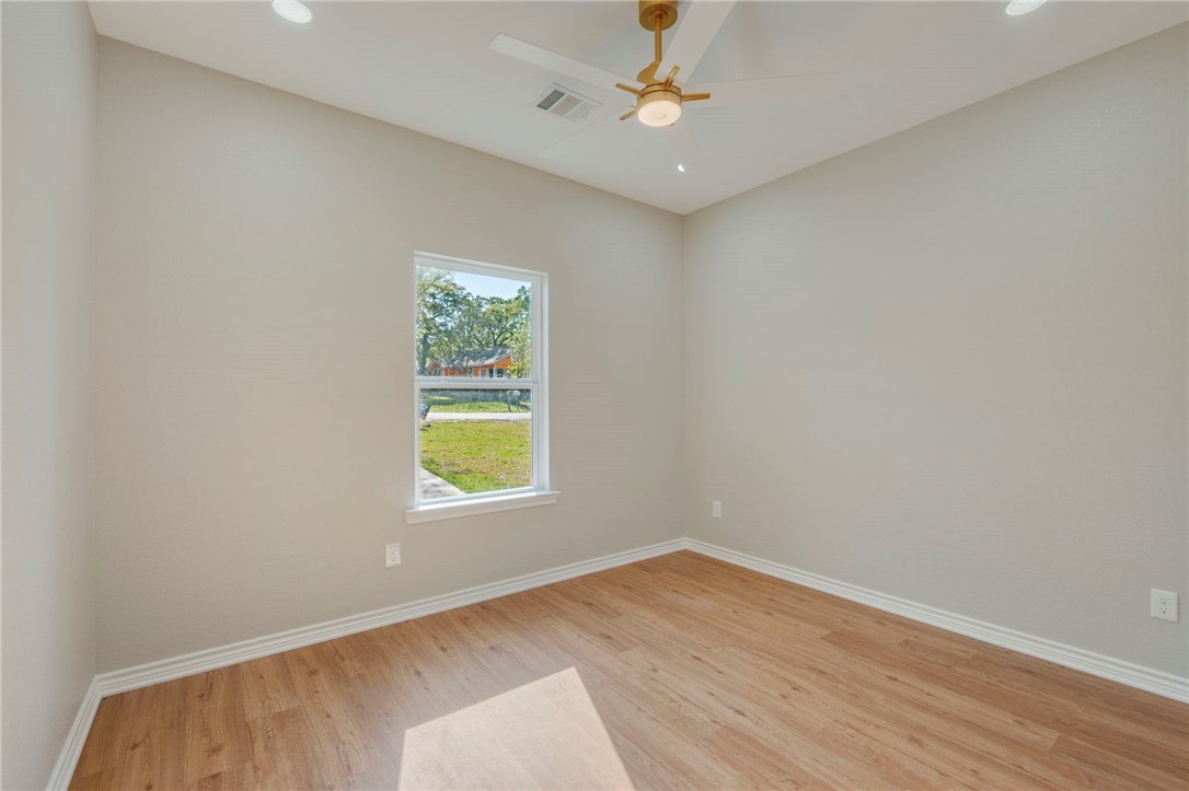 1614 Robeson Street Bryan, TX 77803 - Photo 15 of 19